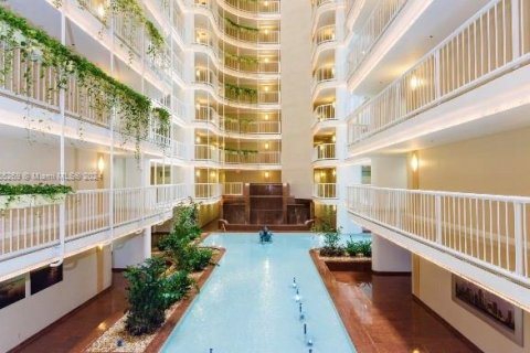 Condominio en venta en Miami, Florida, 1 dormitorio, 99.03 m2 № 1356683 - foto 11