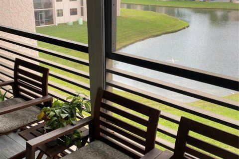 Condo in Sunrise, Florida, 2 bedrooms  № 1221580 - photo 19