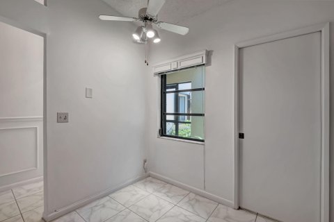 Copropriété à vendre à Boca Raton, Floride: 2 chambres, 121.7 m2 № 1221582 - photo 18