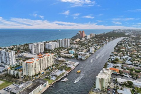 Condo in Fort Lauderdale, Florida, 2 bedrooms  № 1234832 - photo 2