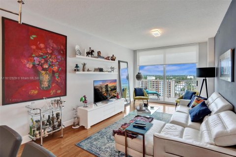 Condo in Fort Lauderdale, Florida, 2 bedrooms  № 1234832 - photo 27