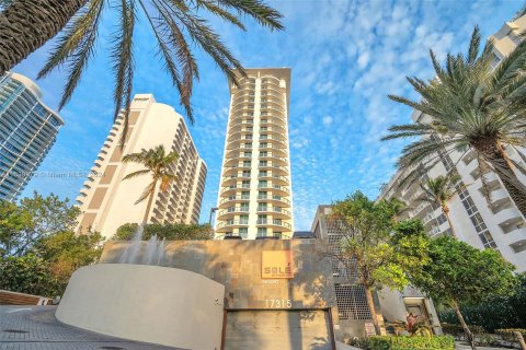 Copropriété à vendre à Sunny Isles Beach, Floride: 2 chambres, 111.58 m2 № 1033290 - photo 30