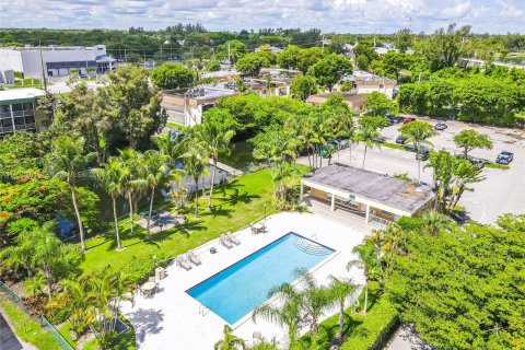 Copropriété à vendre à Miami, Floride: 2 chambres, 92.9 m2 № 1237368 - photo 2