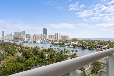 Condominio en venta en Aventura, Florida, 3 dormitorios, 249.91 m2 № 1096880 - foto 30