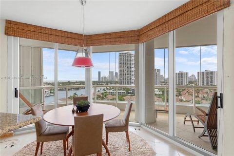 Condo in Aventura, Florida, 3 bedrooms  № 1096880 - photo 14