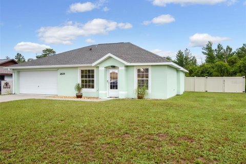 House in Deltona, Florida 3 bedrooms, 115.11 sq.m. № 1338920 - photo 1