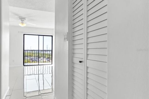 Condominio en alquiler en Clearwater, Florida, 2 dormitorios, 99.41 m2 № 1066305 - foto 19