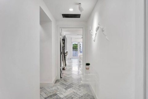 Villa ou maison à vendre à Miami Beach, Floride: 3 chambres, 228.35 m2 № 1031967 - photo 6