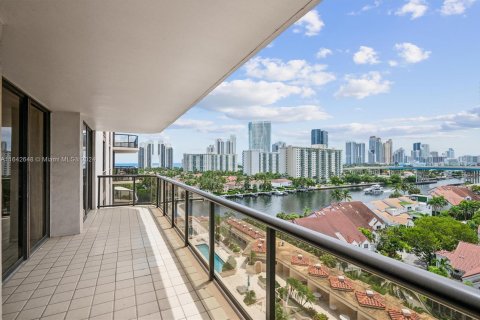 Copropriété à vendre à Aventura, Floride: 1 chambre, 100.06 m2 № 1333573 - photo 3