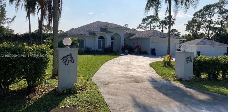 Casa en Lake Worth, Florida 6 dormitorios, 252.6 m2 № 1333571