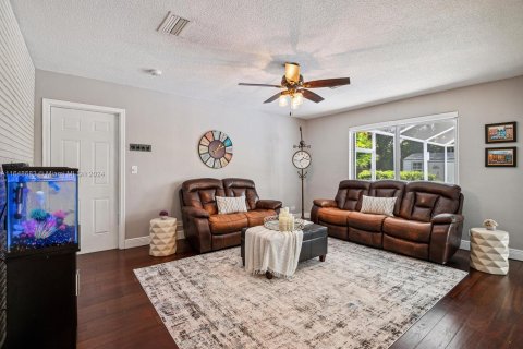 Casa en venta en Plantation, Florida, 3 dormitorios, 193.52 m2 № 1333293 - foto 19