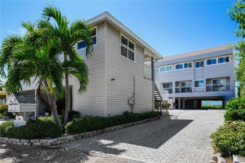 Condominio en venta en Indian Shores, Florida, 2 dormitorios, 96.62 m2 № 1376249 - foto 2