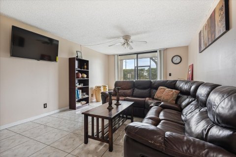 Condominio en venta en Tamarac, Florida, 1 dormitorio, 75.07 m2 № 1033905 - foto 10
