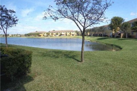 Adosado en venta en Homestead, Florida, 3 dormitorios, 132.2 m2 № 1370717 - foto 4