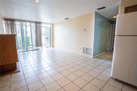 Copropriété à vendre à Holiday, Floride: 2 chambres, 76.64 m2 № 1320540 - photo 3