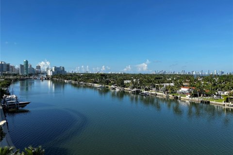 Copropriété à vendre à Miami Beach, Floride: 3 chambres, 121.14 m2 № 1331272 - photo 8