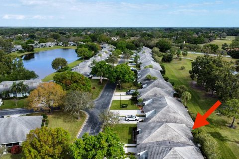 Villa ou maison à vendre à Palm City, Floride: 2 chambres, 138.24 m2 № 1026502 - photo 2