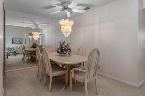 Villa ou maison à vendre à Palm City, Floride: 2 chambres, 138.24 m2 № 1026502 - photo 13