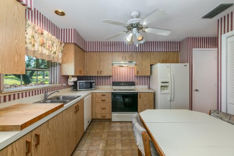 Villa ou maison à vendre à Palm City, Floride: 2 chambres, 138.24 m2 № 1026502 - photo 17