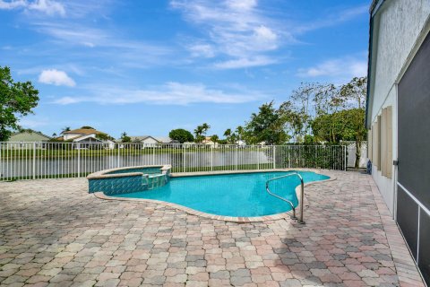 Villa ou maison à vendre à Boynton Beach, Floride: 3 chambres, 173.45 m2 № 1050176 - photo 11