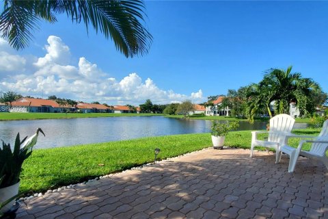 Villa ou maison à vendre à Delray Beach, Floride: 2 chambres, 150.87 m2 № 1390071 - photo 16