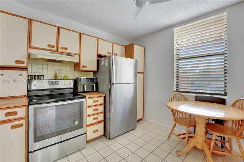 Copropriété à vendre à Coconut Creek, Floride: 2 chambres, 120.77 m2 № 1389579 - photo 6