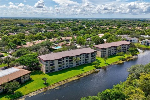 Copropriété à vendre à Coconut Creek, Floride: 2 chambres, 120.77 m2 № 1389579 - photo 1