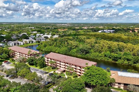 Copropriété à vendre à Coconut Creek, Floride: 2 chambres, 120.77 m2 № 1389579 - photo 29