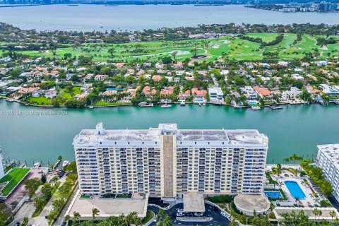 Copropriété à louer à Miami Beach, Floride: 1 chambre, 86.4 m2 № 1345106 - photo 7