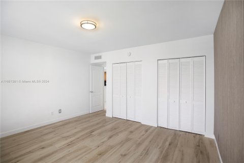 Copropriété à louer à Miami Beach, Floride: 1 chambre, 86.4 m2 № 1345106 - photo 16