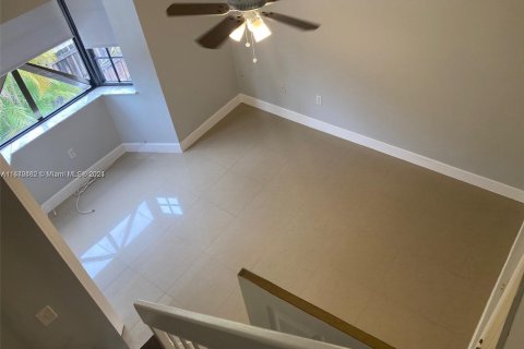 Touwnhouse à louer à Miami, Floride: 1 chambre, 57.97 m2 № 1345147 - photo 18