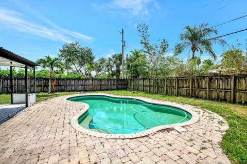 House in Fort Lauderdale, Florida 3 bedrooms, 140.1 sq.m. № 1171378 - photo 8