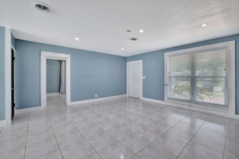 House in Fort Lauderdale, Florida 3 bedrooms, 140.1 sq.m. № 1171378 - photo 24