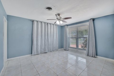 House in Fort Lauderdale, Florida 3 bedrooms, 140.1 sq.m. № 1171378 - photo 23