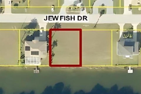 Terreno en venta en Hernando Beach, Florida № 1298561 - foto 1