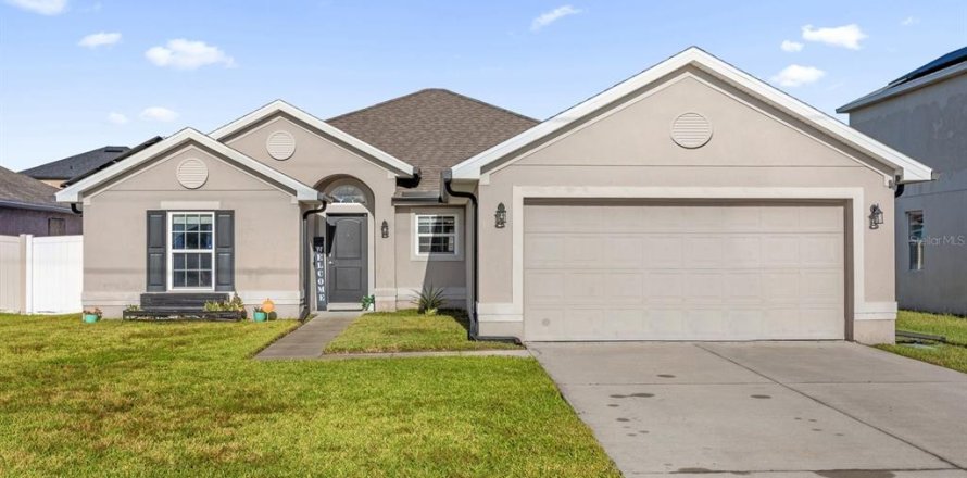 House in Kissimmee, Florida 4 bedrooms, 170.48 sq.m. № 1433572