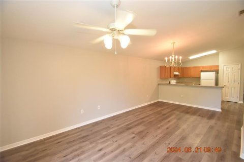 House in Lakeland, Florida 3 bedrooms, 105.63 sq.m. № 1342555 - photo 5