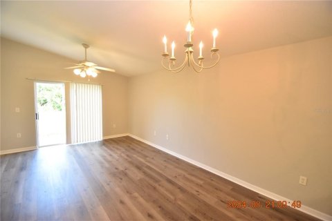 House in Lakeland, Florida 3 bedrooms, 105.63 sq.m. № 1342555 - photo 3