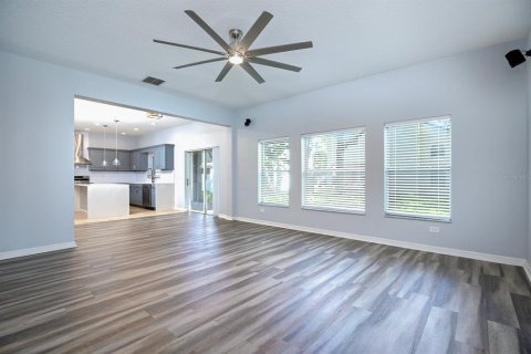 Villa ou maison à vendre à Apopka, Floride: 4 chambres, 241.45 m2 № 1342698 - photo 8