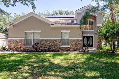 House in Apopka, Florida 4 bedrooms, 241.45 sq.m. № 1342698 - photo 1