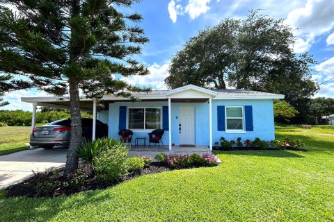 House in Palm Bay, Florida 2 bedrooms, 67.63 sq.m. № 1226662 - photo 27