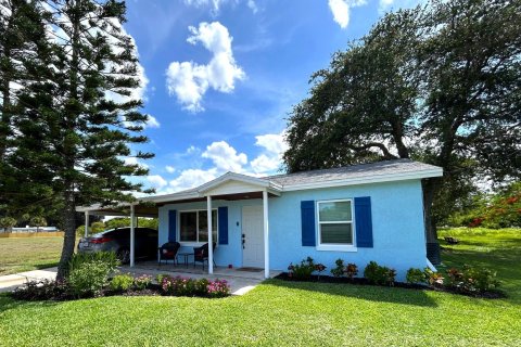 House in Palm Bay, Florida 2 bedrooms, 67.63 sq.m. № 1226662 - photo 28