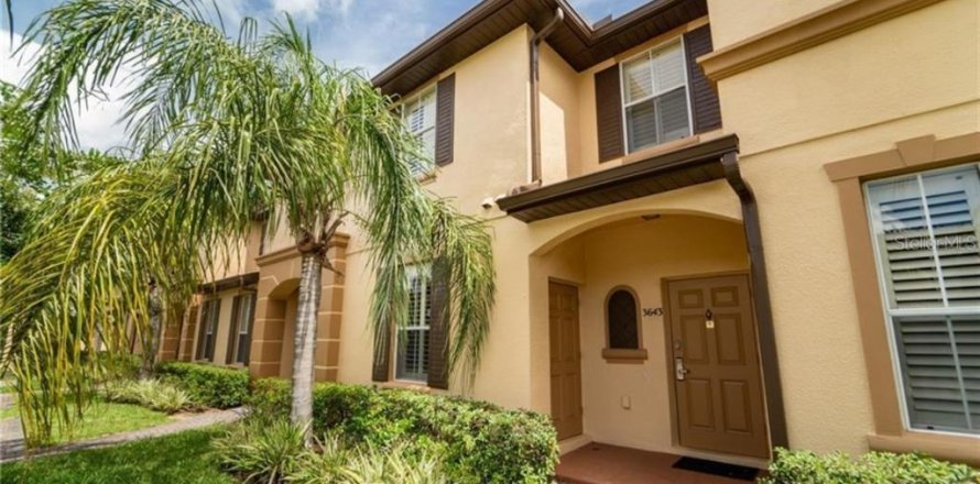 Townhouse in Davenport, Florida 4 bedrooms, 138.33 sq.m. № 1028549