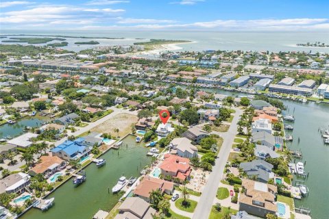 Terreno en venta en Tierra Verde, Florida № 1285576 - foto 2