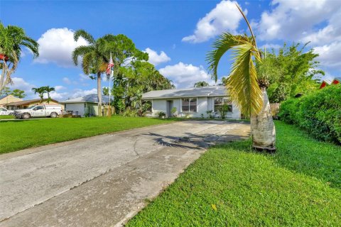 House in Delray Beach, Florida 3 bedrooms, 101.45 sq.m. № 1381796 - photo 4