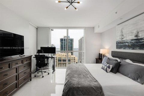 Condo in Miami, Florida, 1 bedroom  № 1381795 - photo 12