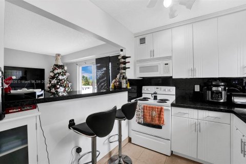 Condominio en venta en Miami Beach, Florida, 1 dormitorio, 63.17 m2 № 1223736 - foto 14