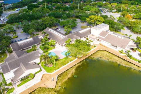 Condominio en venta en Coconut Creek, Florida, 2 dormitorios, 100.24 m2 № 1171283 - foto 5