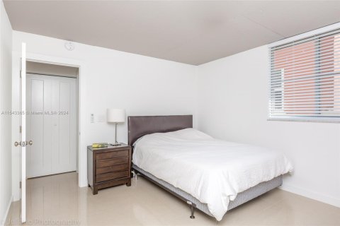 Copropriété à vendre à Miami Beach, Floride: 1 chambre, 53.42 m2 № 1046922 - photo 11