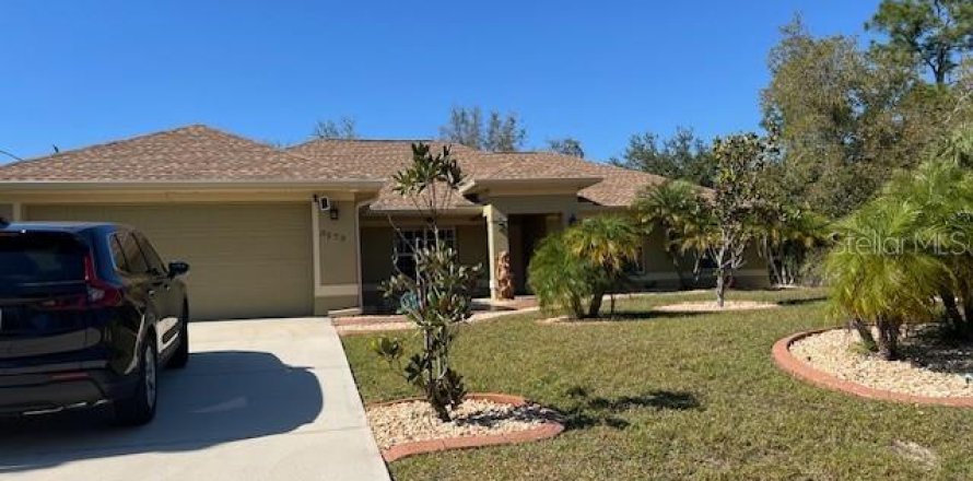 House in North Port, Florida 4 bedrooms, 208.75 sq.m. № 1039114